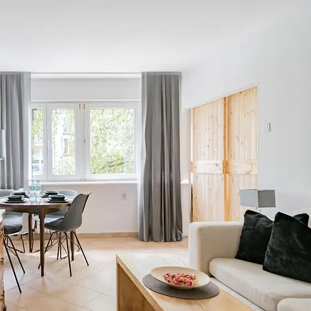 Niceone Number 5 - W Samym Centrum! Апартаменты *